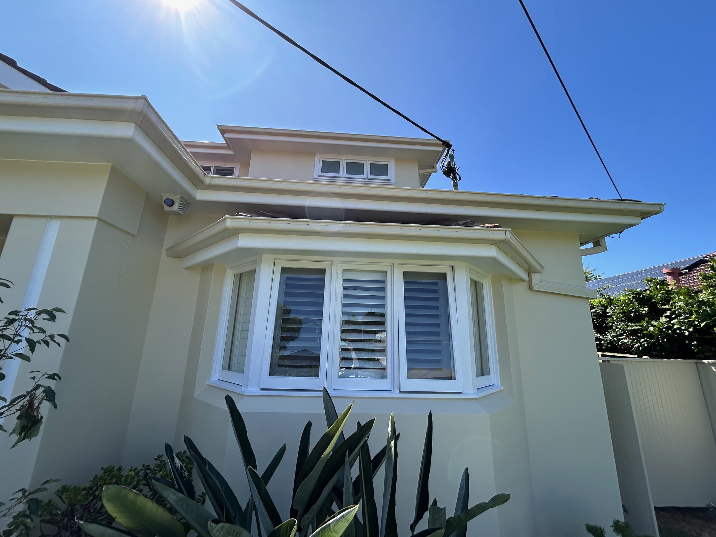 North Willoughby front window surrounds after exterior painting