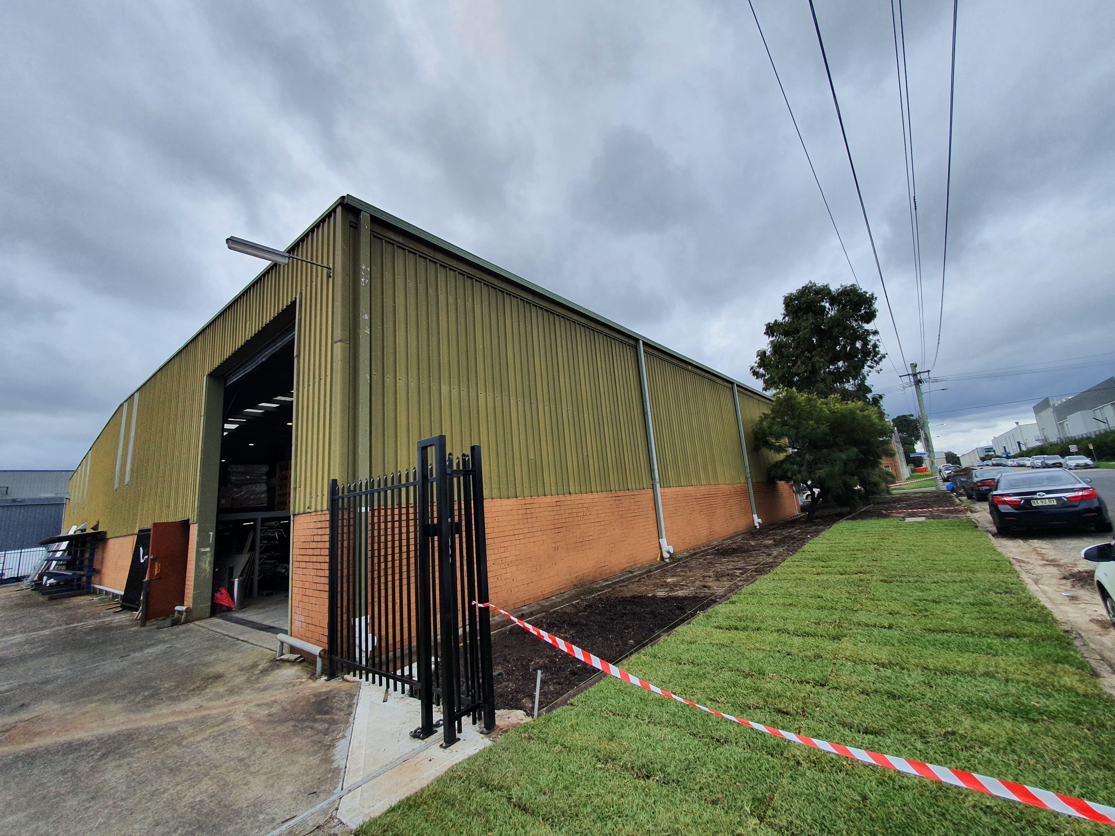 Silverwater commercial side wall before exterior repainting